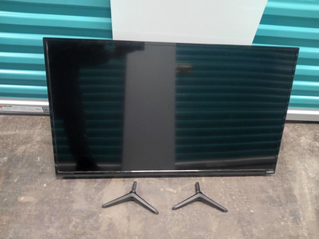Flat Screen 39" Vizio And 42" TCL Smart Television W/ Stand W/ Remote