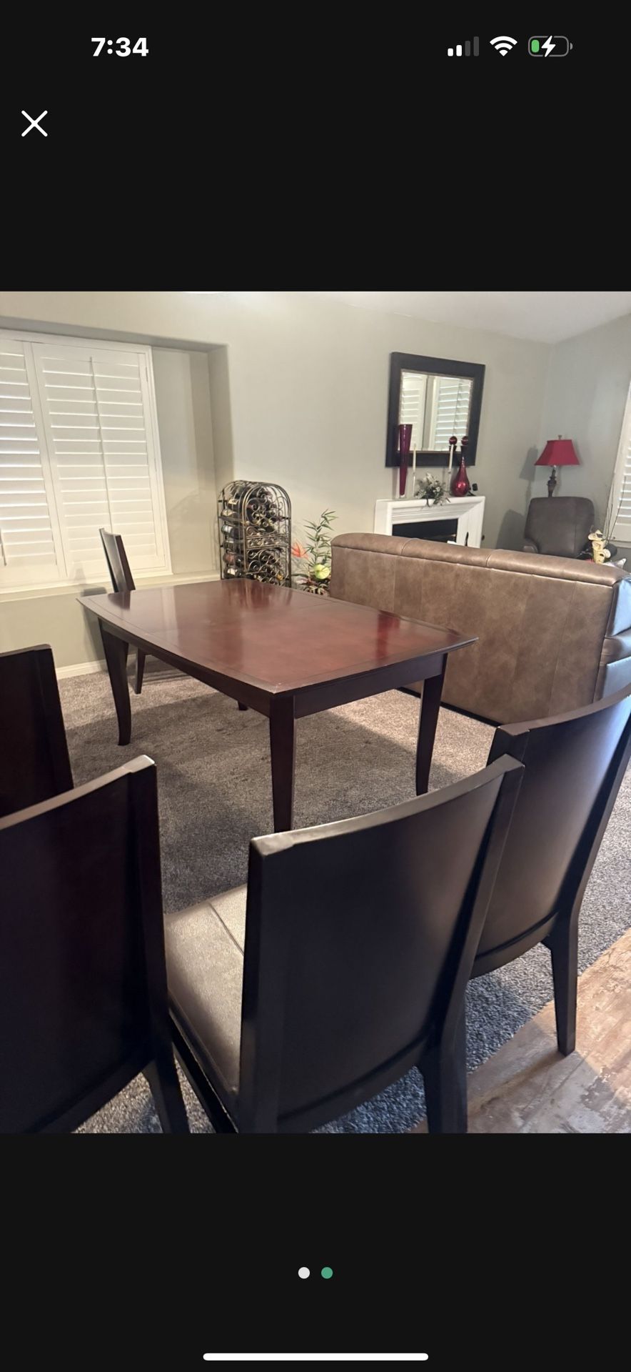 Beautiful Mahogany Wood Dining Table