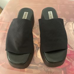 Steve Madden Platform Slides