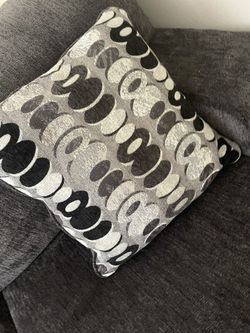 Set Of 3 Pillows