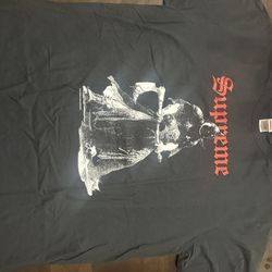 Supreme T-shirt Brand New With Out Tags 