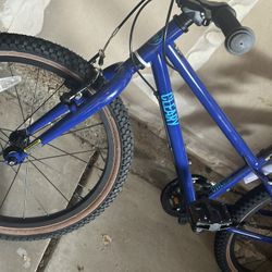 Brand New Kids Bike  (ANTELOPE AREA)