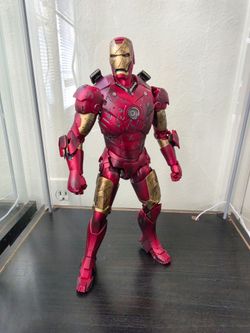 Hot toys  iron man mark 3 custom battle damaged 1.0
