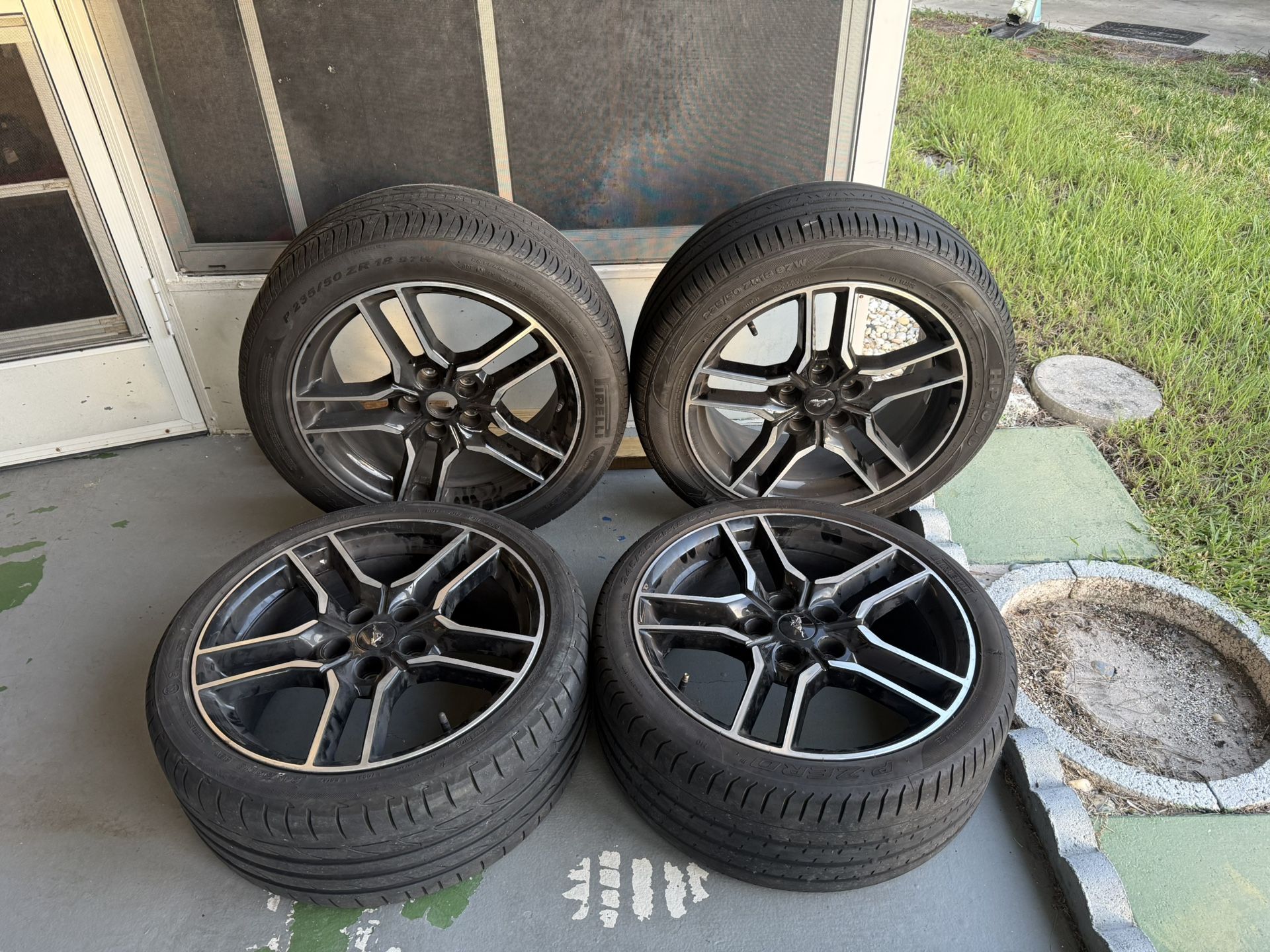 18" Mustang Wheels 5x114.3