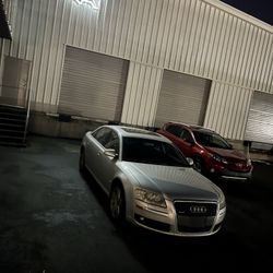 Audi A8L 