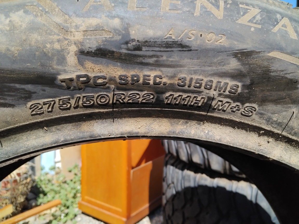 Mud Tires And truck Tires Cheep $50 Pur Set Of 4 $25 4 Set Of 2