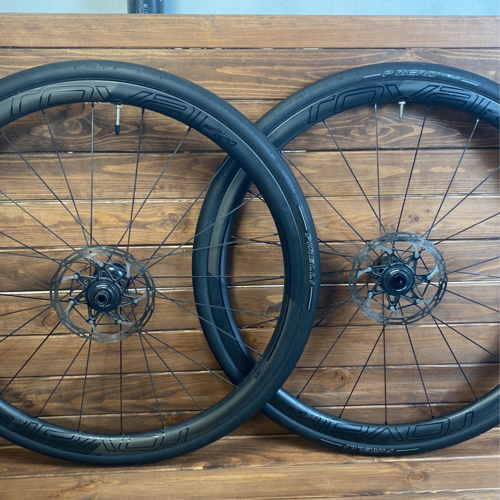 Roval Rapide Clx 32 Roval Rapide CLX 32 Carbon Fiber Clincher 