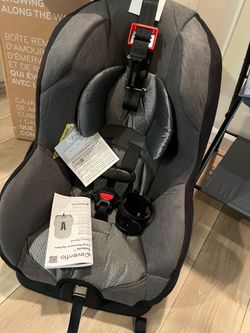 Evenflo Convertible Car seat