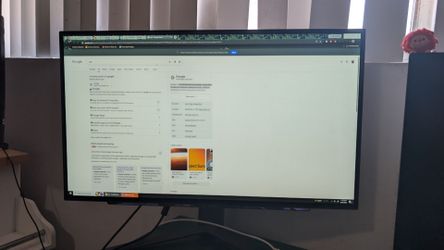 LG UltraGear 27GR95QE-B 27-inch OLED gaming monito