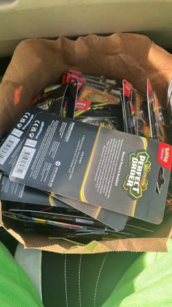 Perfect order sleeves and blister