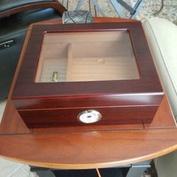 Glass Top Humidor