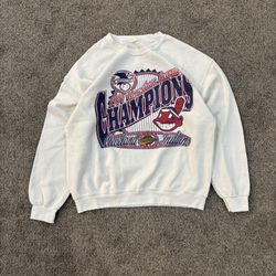 1997 Cleveland Indians crewneck Men’s Size XL