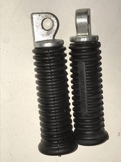 Genuine Harley Davidson passenger pegs