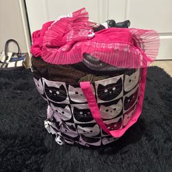 Lot of women’s and mens clothes