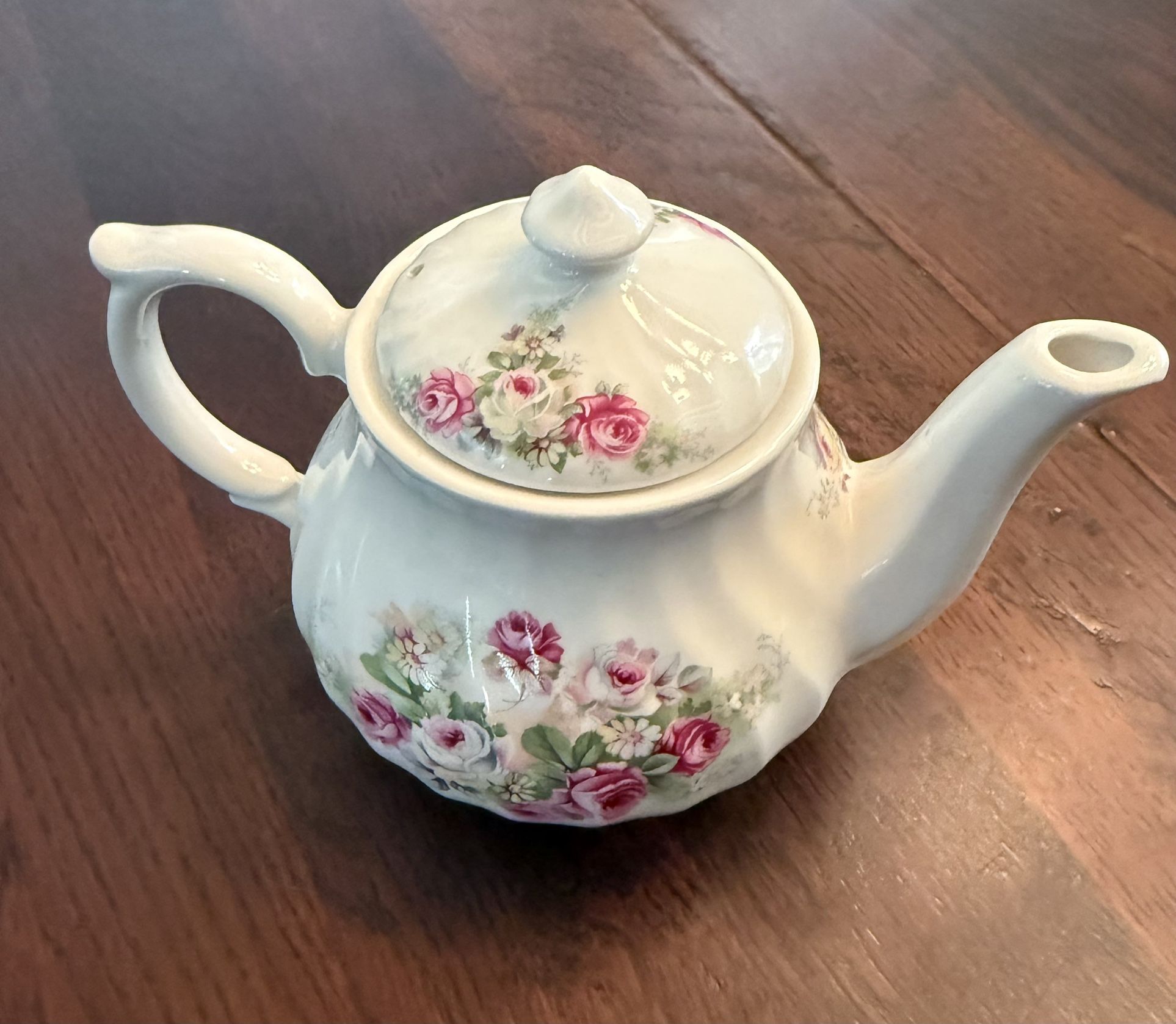 English Small Floral Tea Pot White / Pink 5” Tall Crownford Giftware Corp