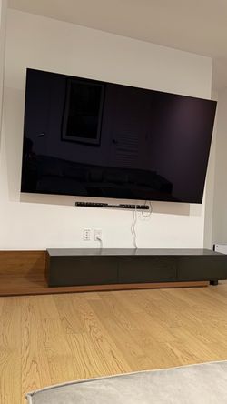 Modern Extendable TV Stand | Walnut & Black | 3 Drawers | 85”–110”