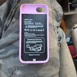 Phone case with battery charger for older model iphone