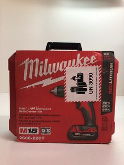 Milwaukee M18 18-Volt Lithium-Ion Cordless 1/2 in. Drill Driver Kit w/ (2) 1.5Ah Batteries, Charger, Hard Case