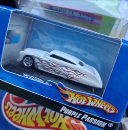 Hot wheels pearl white mini mercury
