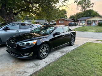 2014 Kia Cadenza • Premium Sedan