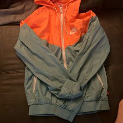 Nike Wind Breaker( Adult M)