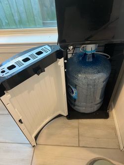 Brio Bottom loading water cooler dispenser for 5 gallon