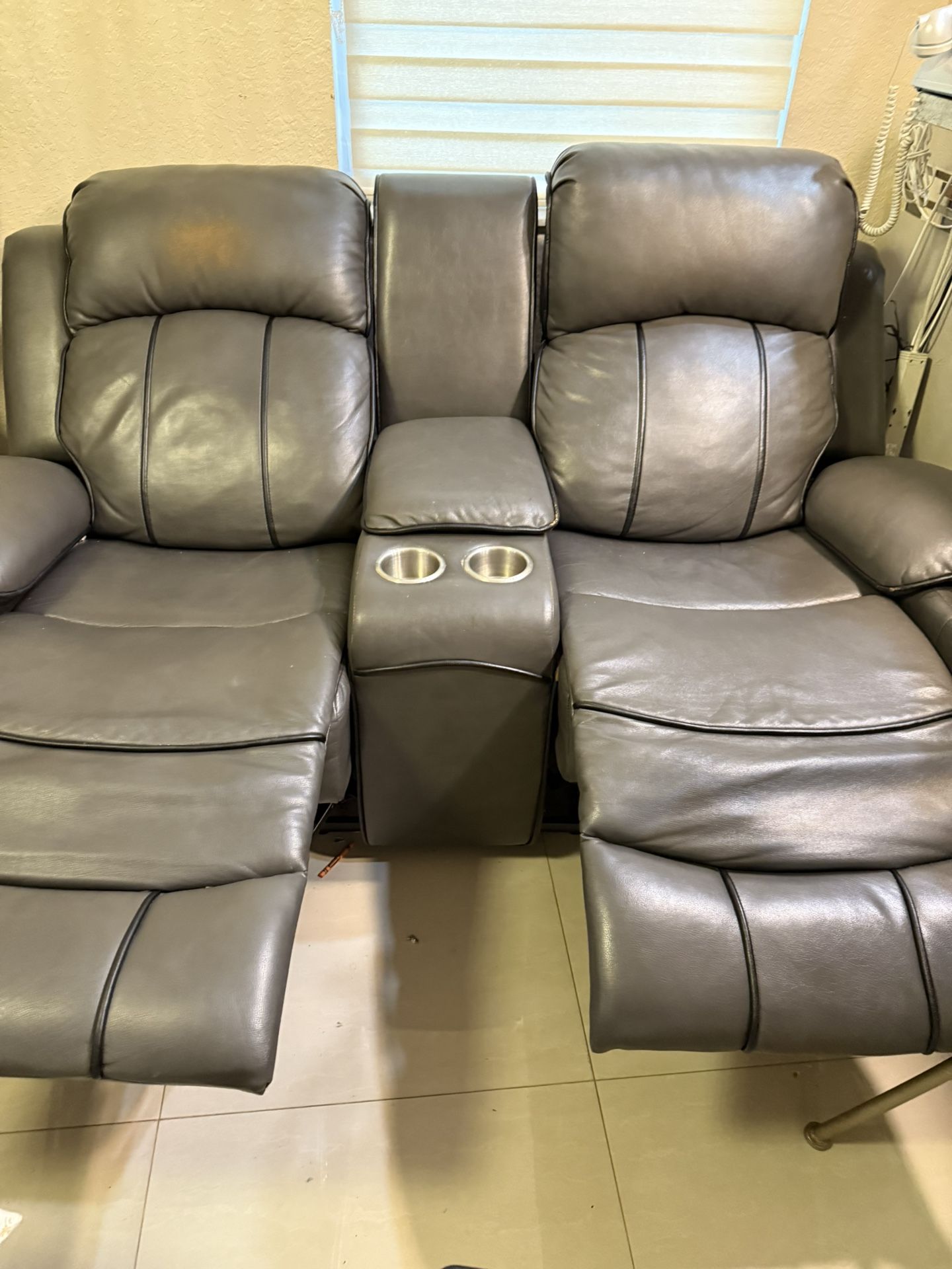 Double Recliner 