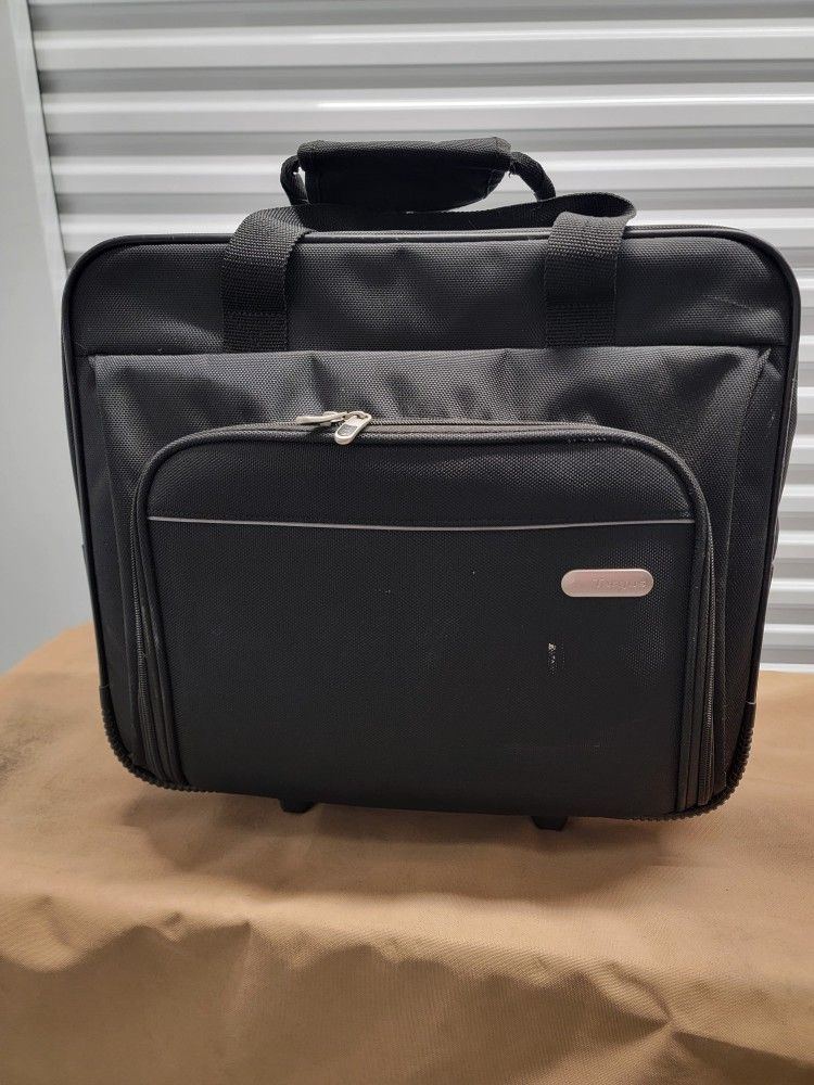 Targus Metro Rolling Laptop Case