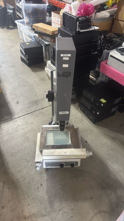 Nikon Measuring Microscopes Model MM-400