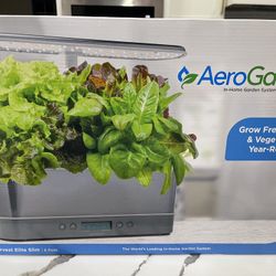 AeroGarden Harvest Elite Slim with Gourmet Herb Seed Pod Kit 6 Pods for  Sale in Indianapolis, IN