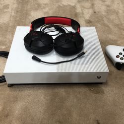 Xbox One S All Digital + Controller w/ Headset