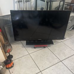 One 65 Inches Samsung Neat No Remote Control Great For The Price 