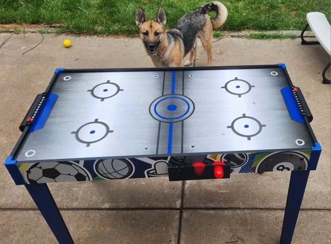 Air Hockey Table