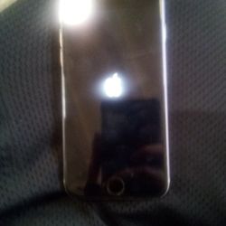 Iphone 6 S iCloud Locked 