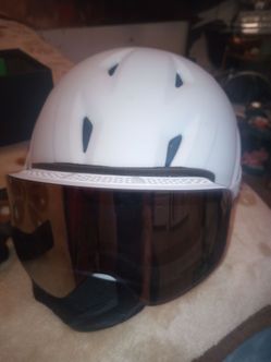 Odoland helmet and goggles.