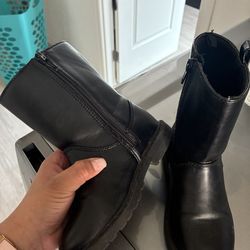 Cat and jack boots 5c