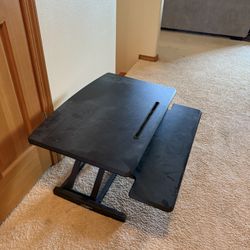Stand Up Desk Option