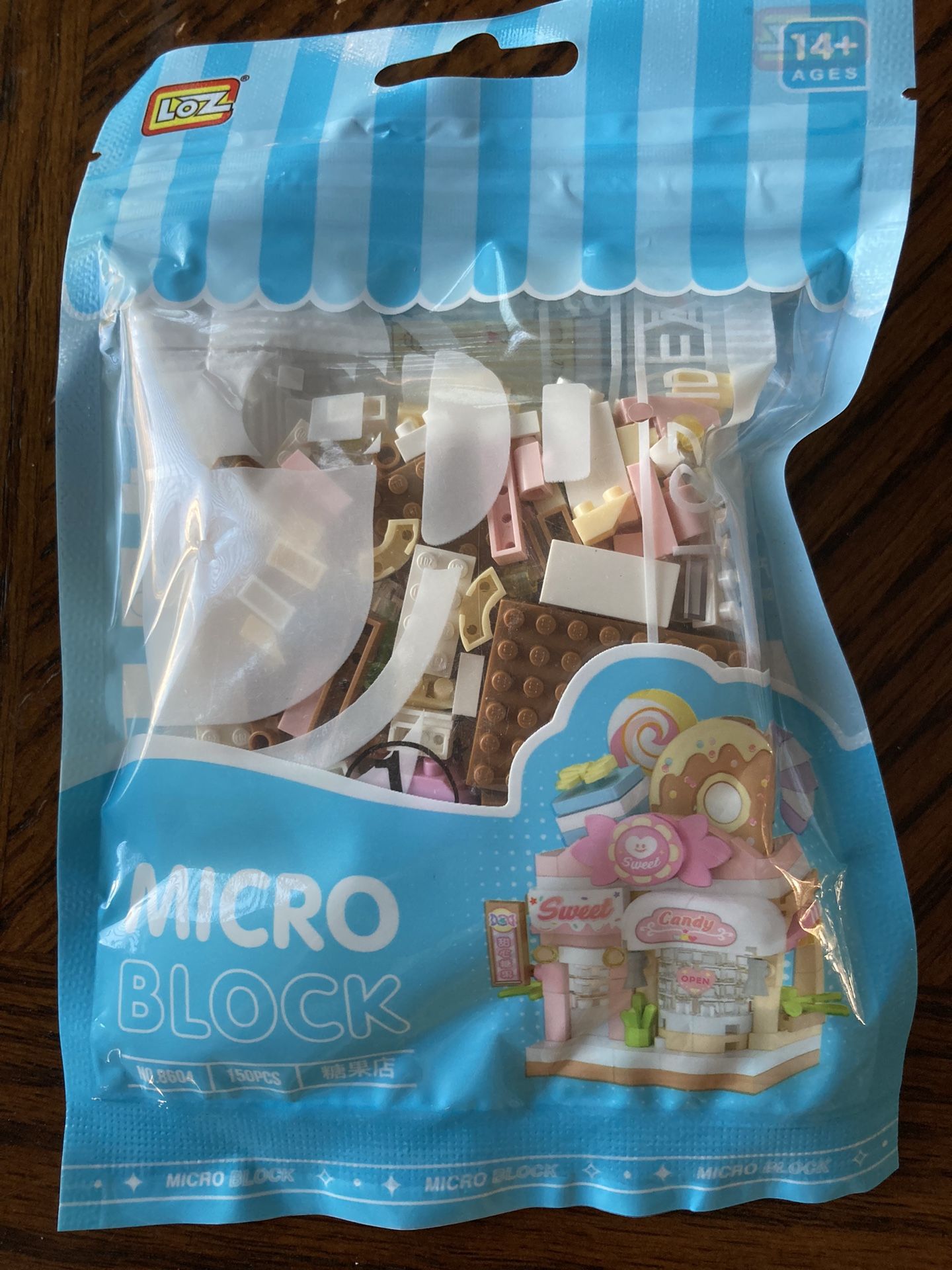 NWT Candy Store Mini Building Set