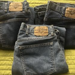 3 pairs of Wrangler Relaxed Jeans 34X29