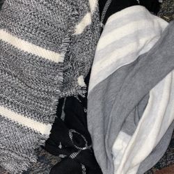 Banana republic Scarfs