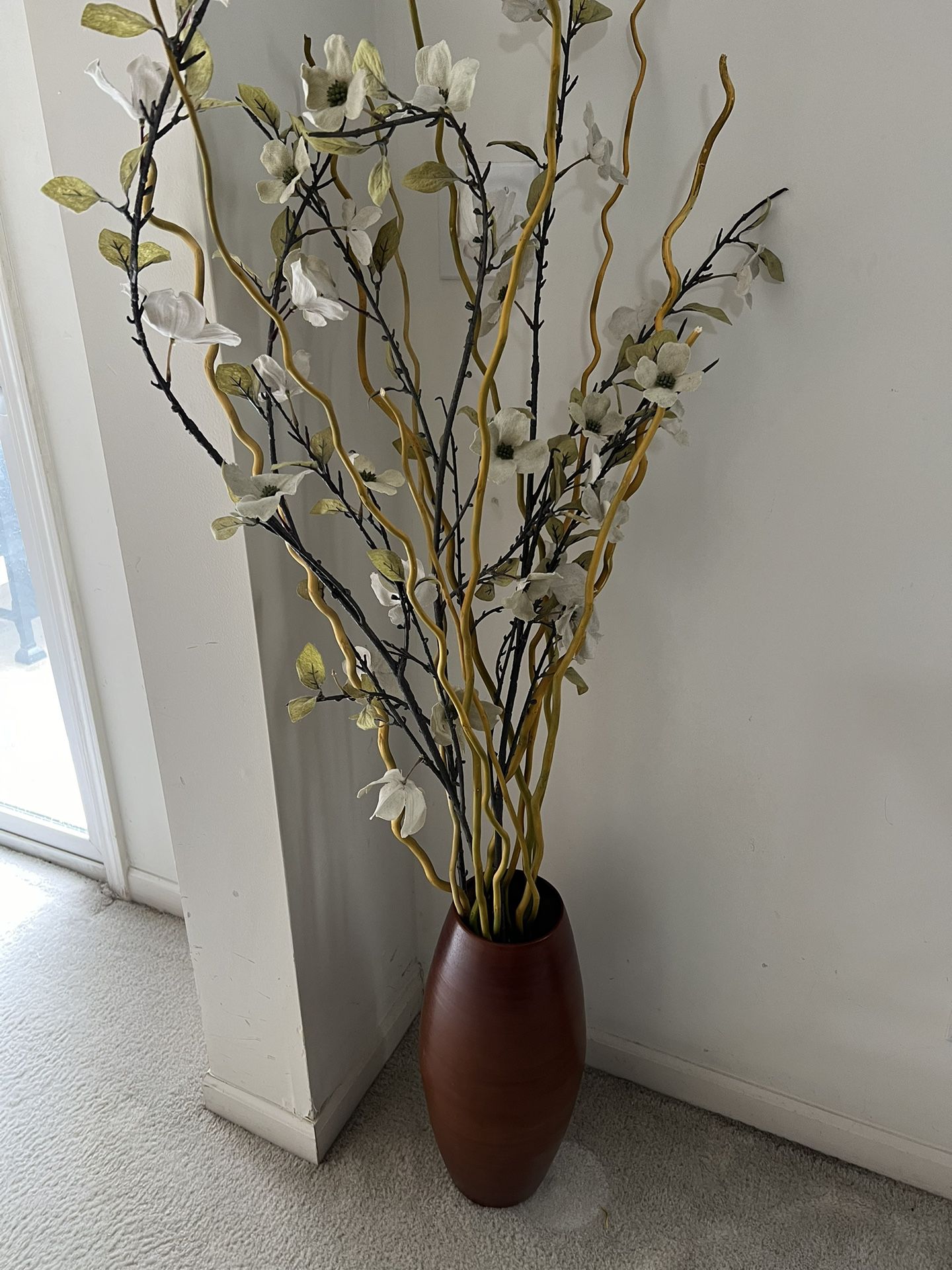 Faux Flower Decor With Vase