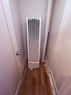 White Williams Gas Wall Heater