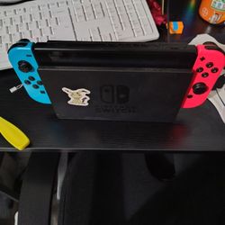 Nintendo Switch 