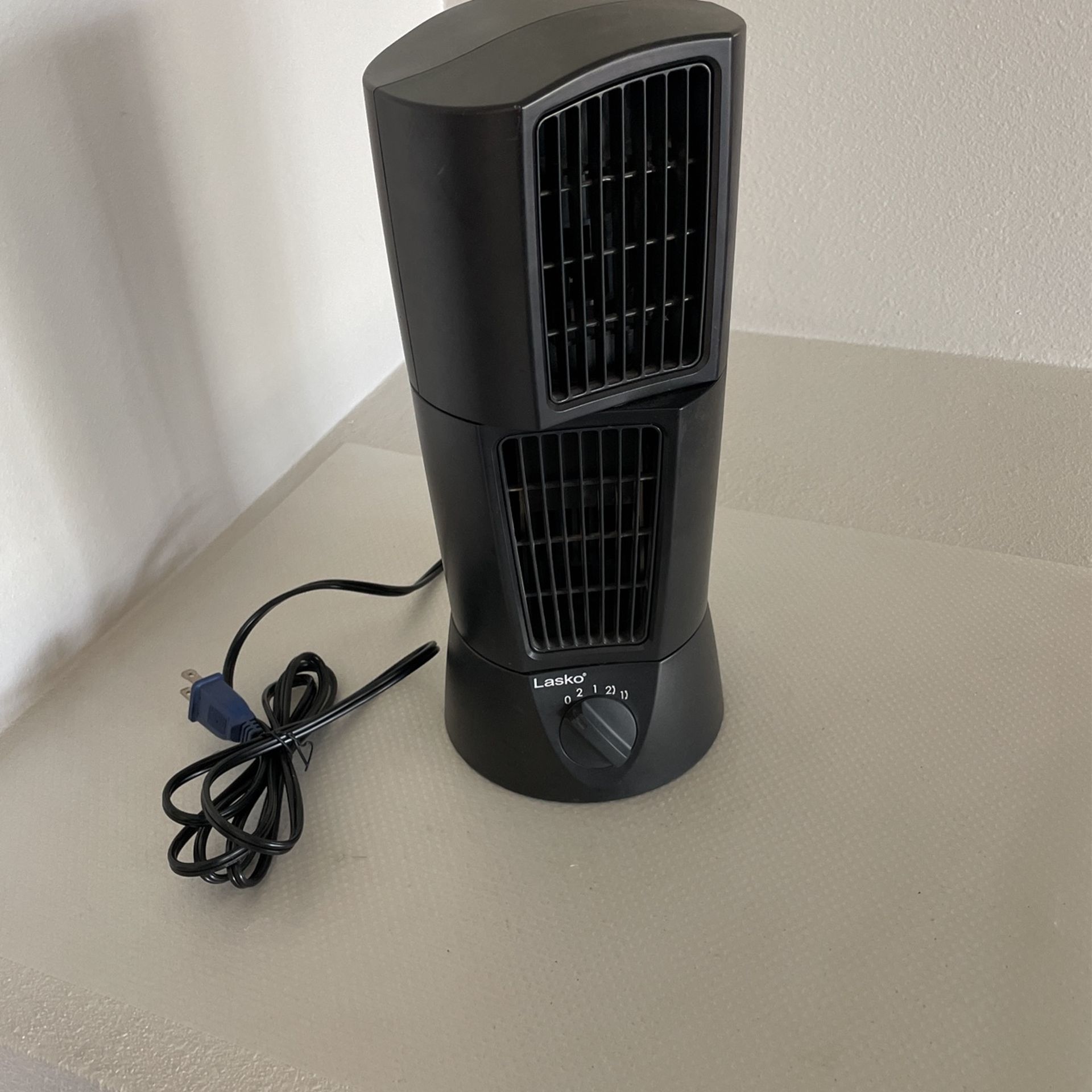 Lasko Oscillating Rotating Platinum Desktop Wind Tower Fan, Desk Fan