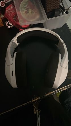 White Over-Ear Gaming Headset read description