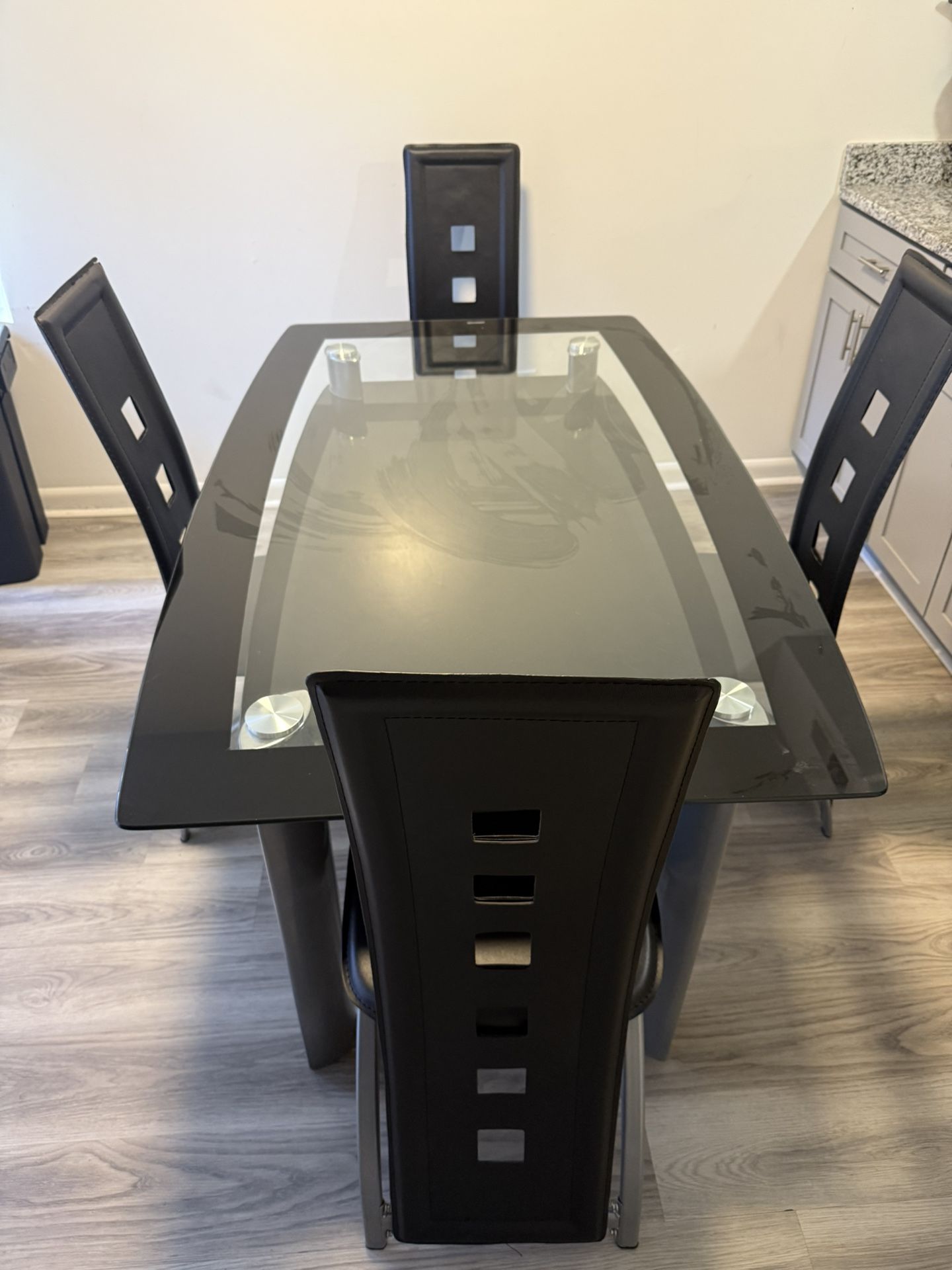 Glass Kitchen Table W/4 Chairs