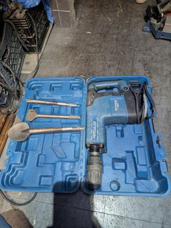 HERCULES 14.5 Amp, 23 lb. SDS-MAX Type Demolition Hammer with Maximum Vibration Control