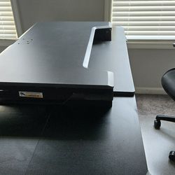 Ergotron WorkFit-TL Sit-Stand Desk