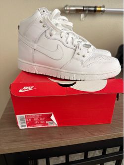 Woman’s Nike Dunk High