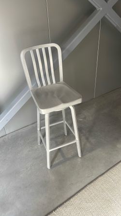Aluminum Bar Stool 